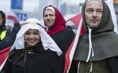 Tysiące flag pod hasłem "My chcemy Boga" 