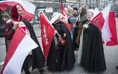 Tysiące flag pod hasłem "My chcemy Boga" 