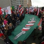 Tysiące flag pod hasłem "My chcemy Boga" 