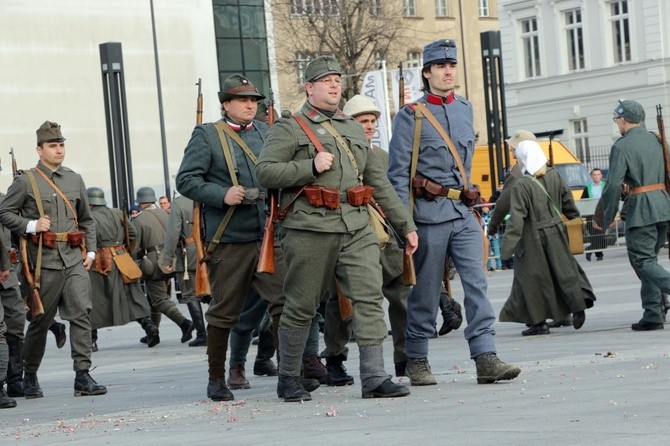 Widowisko batalistyczne "Za Polskę" w centrum Wrocławia