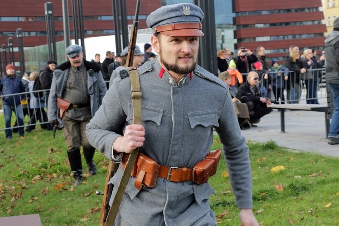 Widowisko batalistyczne "Za Polskę" w centrum Wrocławia