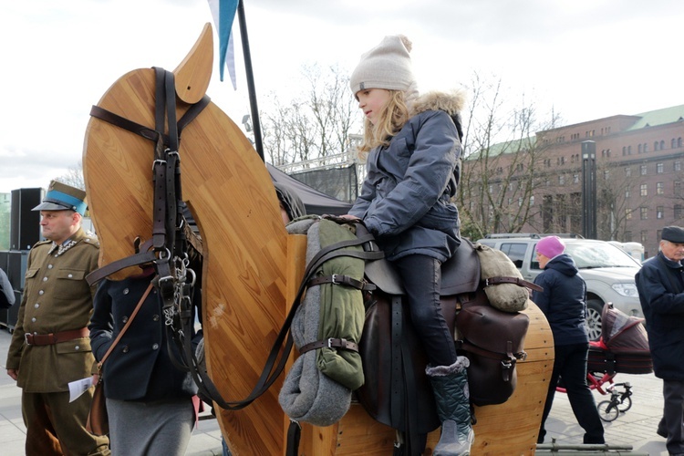 Widowisko batalistyczne "Za Polskę" w centrum Wrocławia