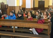 W Stąporkowie (dekanat czarnecki), podobnie jak w pozostałych odwiedzanych parafiach, po Mszach św. alumni spotykali się z grupami parafialnymi i opowiadali o życiu w seminarium