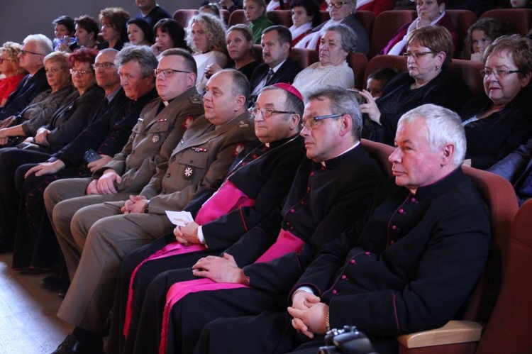 Diecezjalny Przegląd Pieśni Patriotycznych w Sulechowie