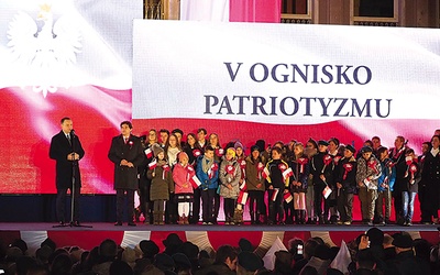 Andrzej Duda na ognisku patriotycznym w Stalowej Woli.