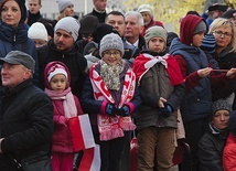 ▲	Uroczystości zgromadziły całe rodziny.