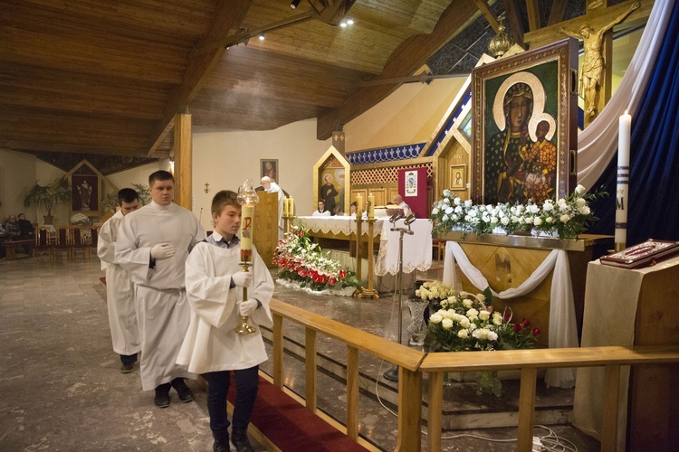 Dziękowali Matce Bożej w Śródborowie