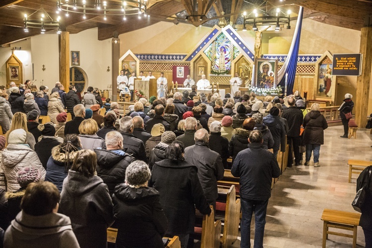 Dziękowali Matce Bożej w Śródborowie