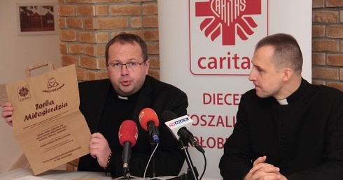 Apostołowie, patrole i torby miłosierdzia