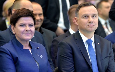 Jak Polacy oceniają pracę prezydenta i rządu?