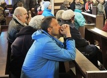 Wspólna modlitwa połączyła uczestników Eucharystii w 1. Światowym Dniu Ubogich