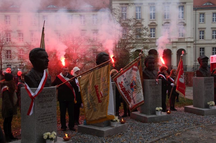 Popiersia Żołnierzy Wyklętych w Głogowie