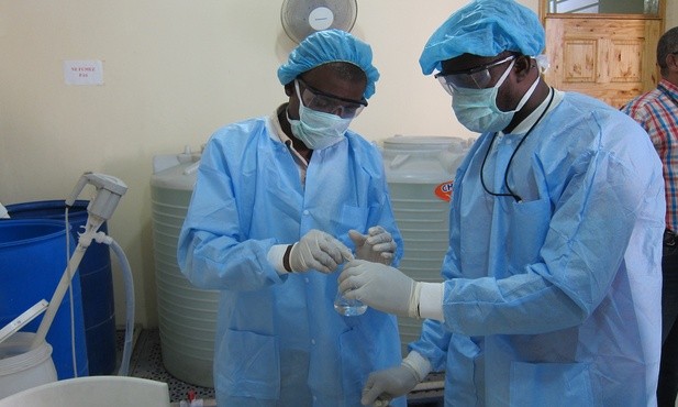Czerwony Krzyż: Rośnie zagrożenie poważną epidemią cholery i innymi chorobami 