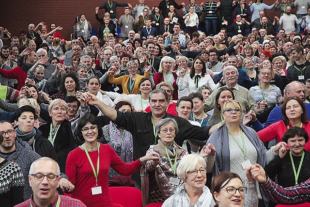 	Były Msze św., adoracje Najświętszego Sakramentu, modlitwa uwielbienia, konferencje rekolekcjonisty, a także modlitwa o uzdrowienie.