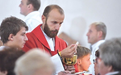 Ks. Jan będzie już wkrótce karmił Ciałem Chrystusa Peruwiańczyków.