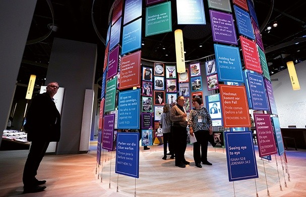 Ekspozycje w waszyngtońskim muzeum pozwalają przenieść się w świat Biblii.