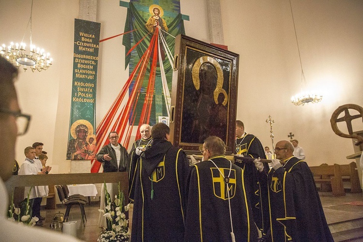 Ona ma władzę miłości. Jasnogórska Ikona w Otwocku na Ługach