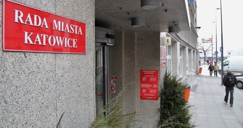 Katowice: radni przeciw wsparciu in vitro