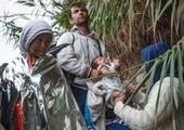 Migranci i uchodźcy: mężczyźni i kobiety w poszukiwaniu pokoju 