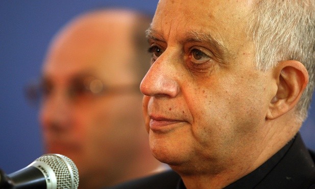 Abp Fisichella: Sakrament bierzmowania a ewangelizacja