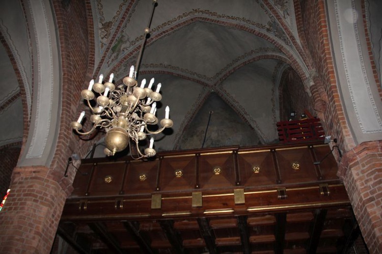 Wnętrze gorzowskiej katedry - listopad 2017