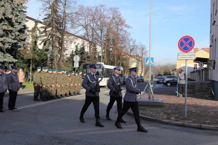 Odsłonięcie tablicy pamiątkowej w Łowiczu