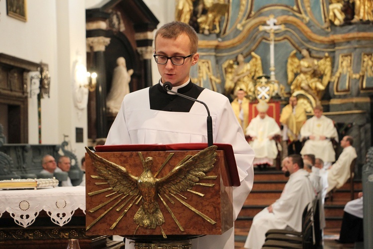 Święcenia diakonatu w katedrze łowickiej