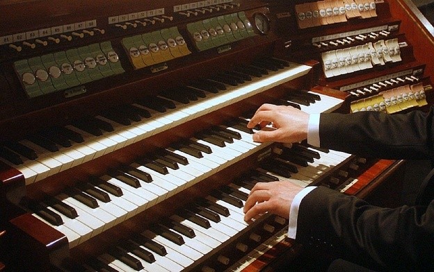 Gianluca Libertucci o posłudze organisty