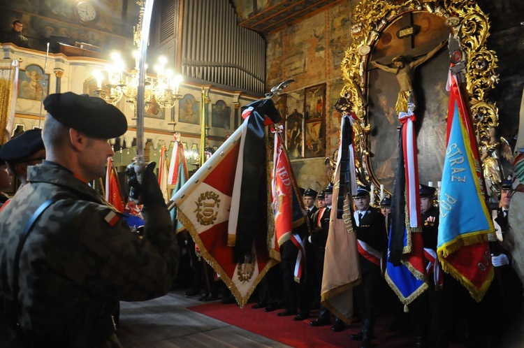 Pogrzeb por. Bolesława Kozuba, żołnierza gen. Stanisława Maczka