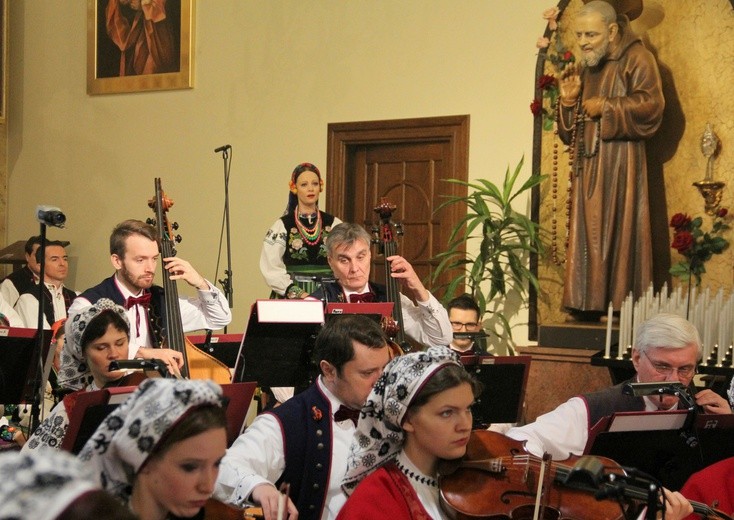 Wprowadzenie relikwii św. Szarbela