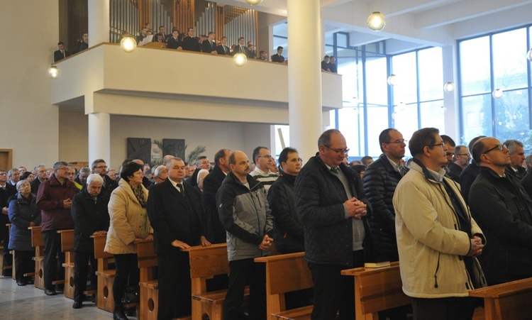 Dzień skupienia szafarzy Komunii św. w Opolu