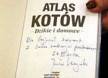 "Atlas kotów" przebojem aukcji