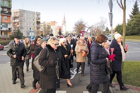 W sanktuarium co roku jest uroczysta Msza św., a później procesja i modlitwa pod figurą Chrystusa Króla. 