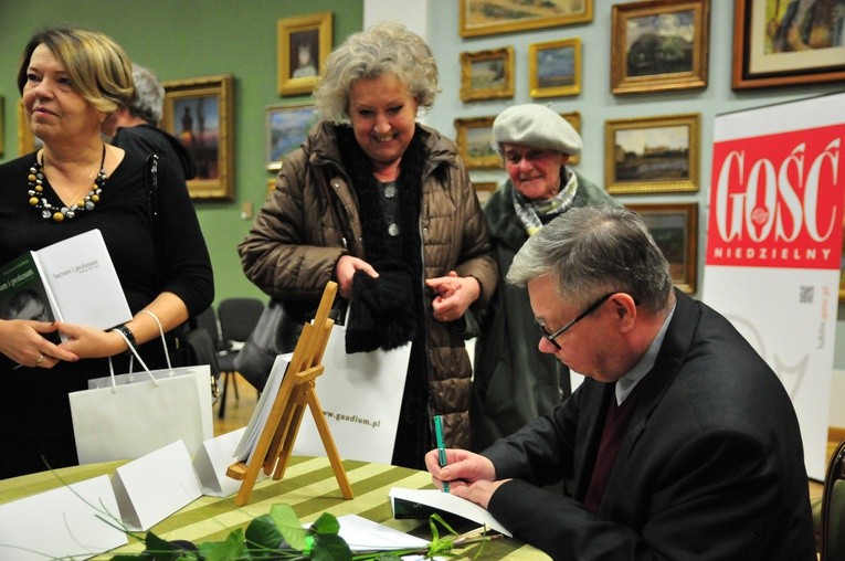 W Muzeum na Zamku odbyła się promocja najnowszej książki ks. prof. Alfreda M. Wierzbickiego