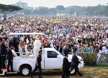 Birmańskie media o wizycie papieża