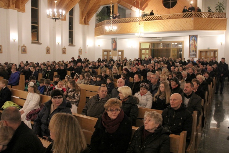 Zakręt. Bierzmowanie przy Madonnie