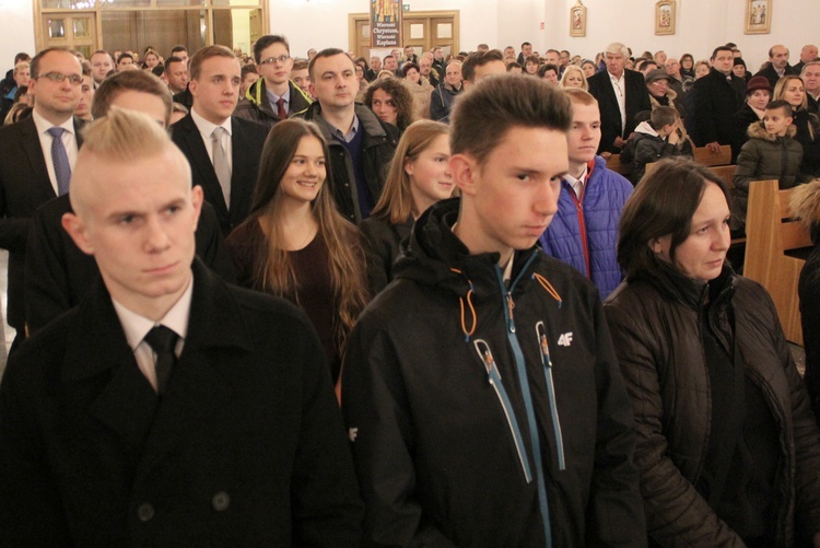 Zakręt. Bierzmowanie przy Madonnie