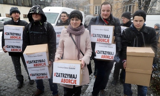 Rekordowa liczba podpisów za życiem