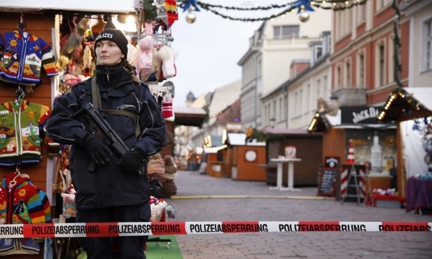Ewakuacja jarmarku w Poczdamie. Policja znalazła ładunek wybuchowy