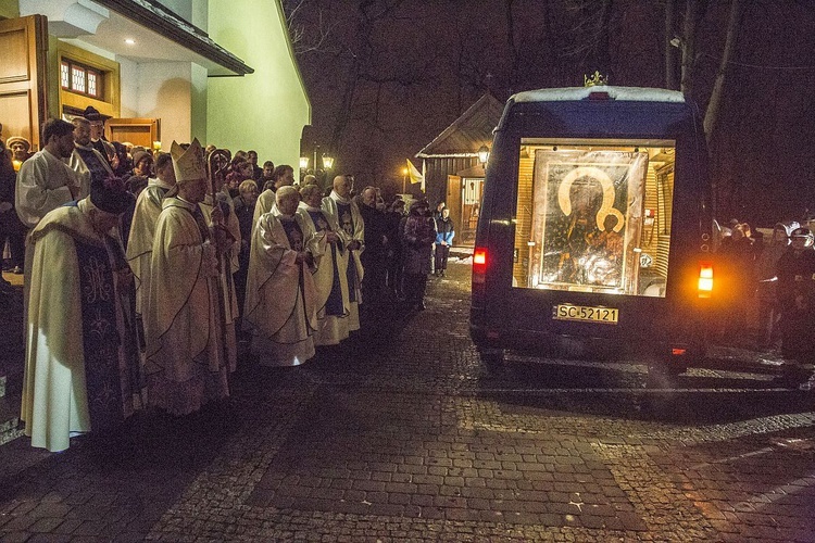 Długa Kościelna: Matka Boża w świątyni swojej Mamy