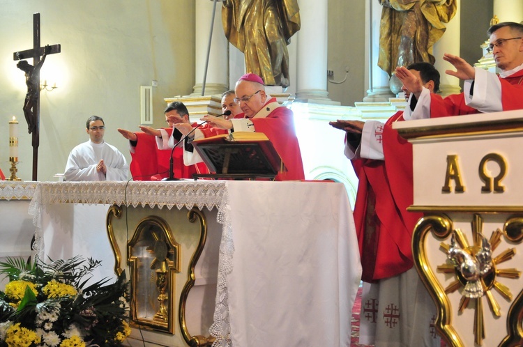 Abp Budzik w parafii Nawrócenia św. Pawła w Lublinie