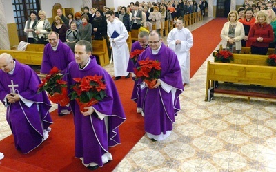 Konferencje i adorację Najświętszego Sakramentu dopełniła Eucharystia w kaplicy radomskiego seminarium