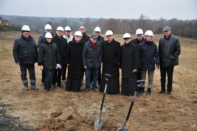 Początek budowy kościoła św. Jana Kantego