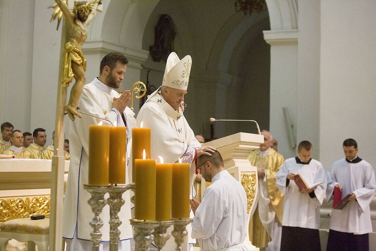 Święcenia diakonatu