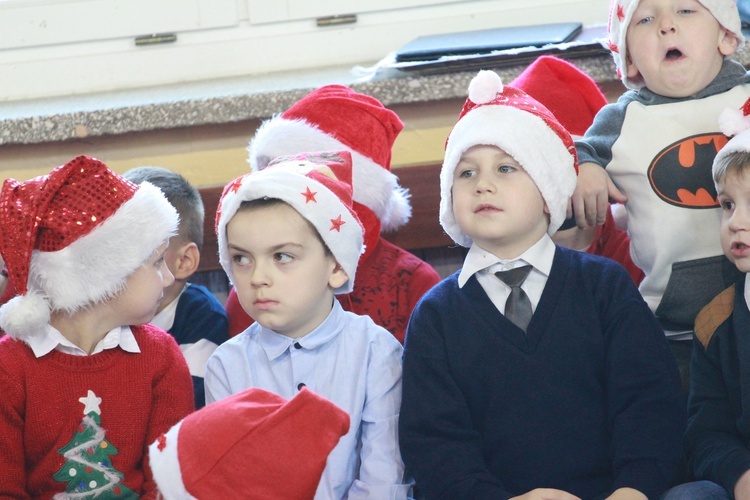 Szkolne Koło Caritas w Pustkowie