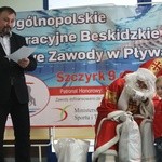 Św. Mikołaj z pływakami w Szczyrku