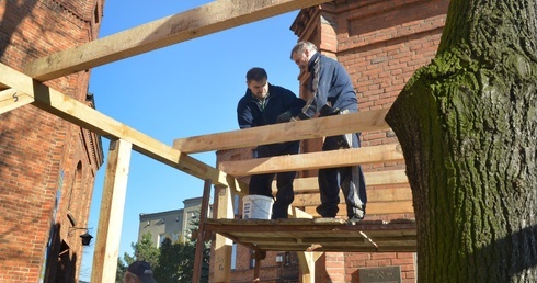 Trwa budowa Piekarskiego Betlejem