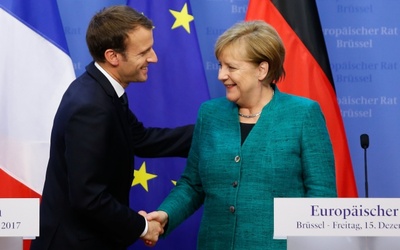 Macron i Merkel zadeklarowali wsparcie KE w decyzjach dotyczących Polski