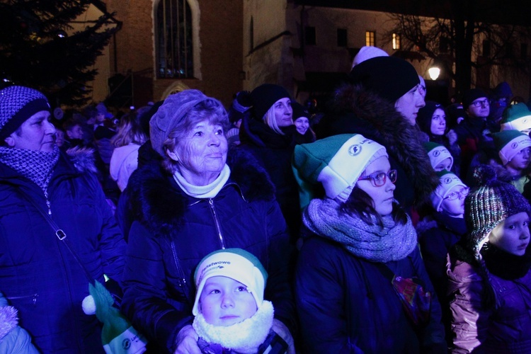 Choinka pod Oknem Papieskim 2017