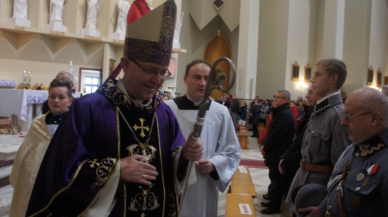 Poświęcenie figur apostołów w Ciechanowie